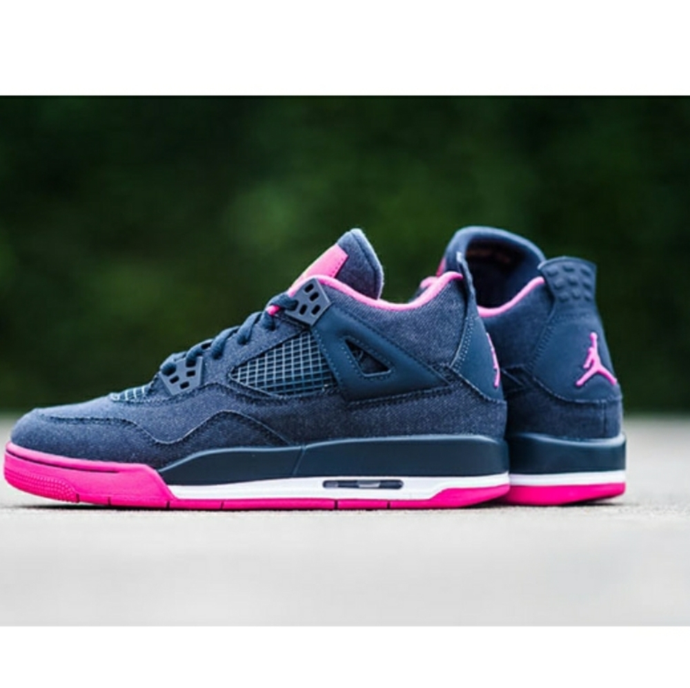 PRICE DROP Jordan 4 Retro
